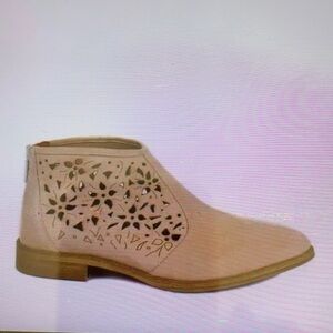 Italeau Perla Suede Leather Waterproof Laser Cut Ankle Booties 37